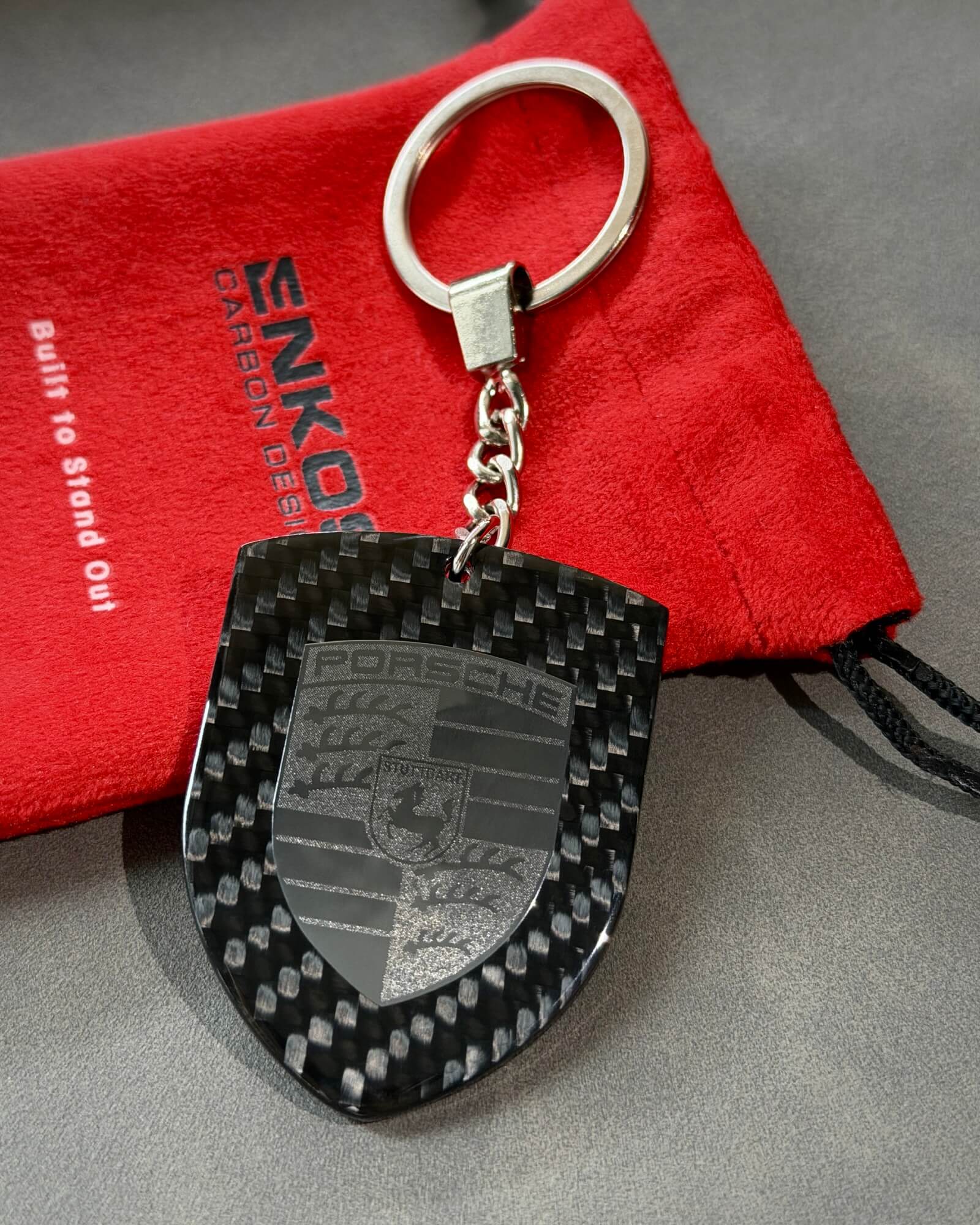 Stuttgart Crest — Carbon Keychain