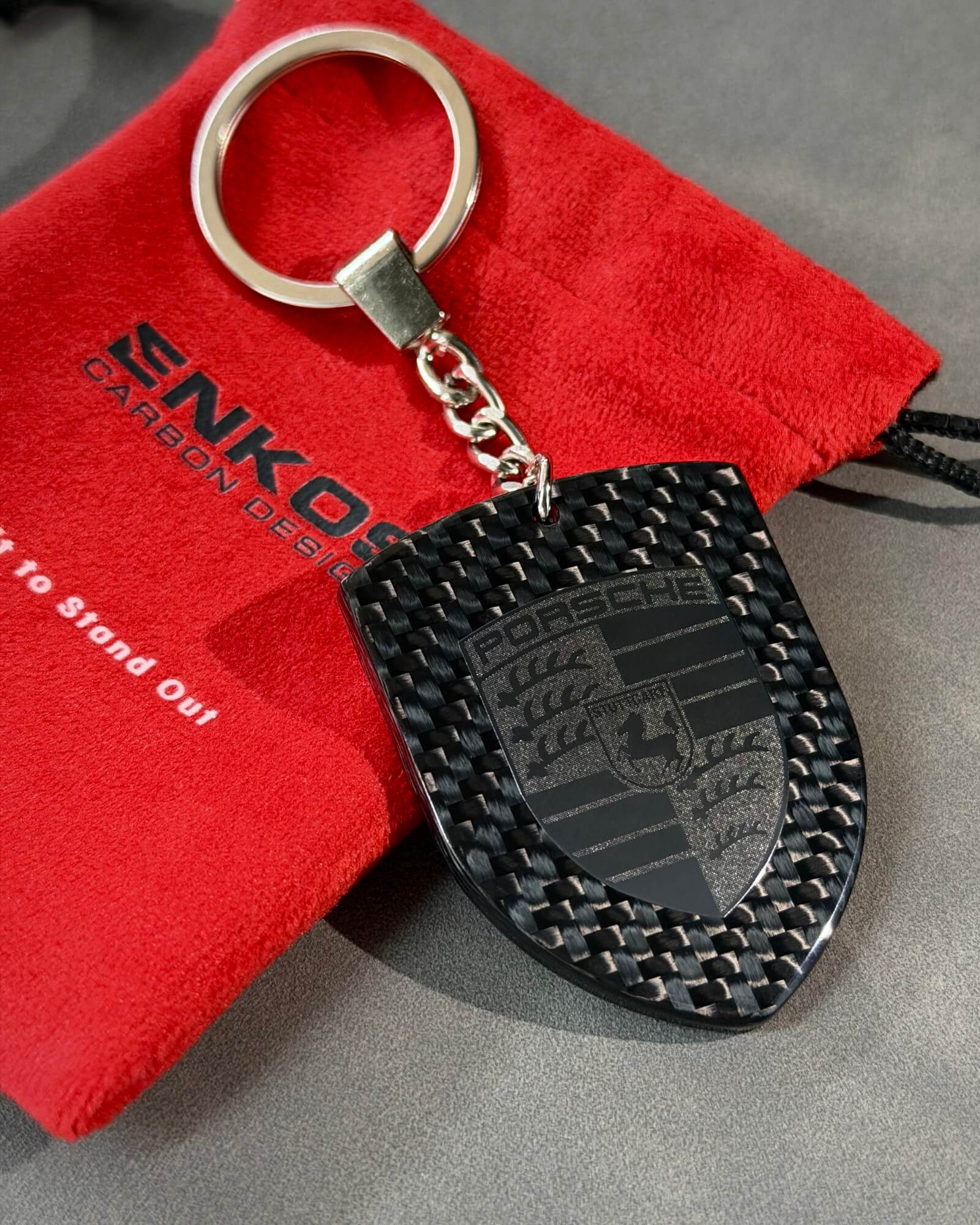 Stuttgart Crest — Carbon Keychain