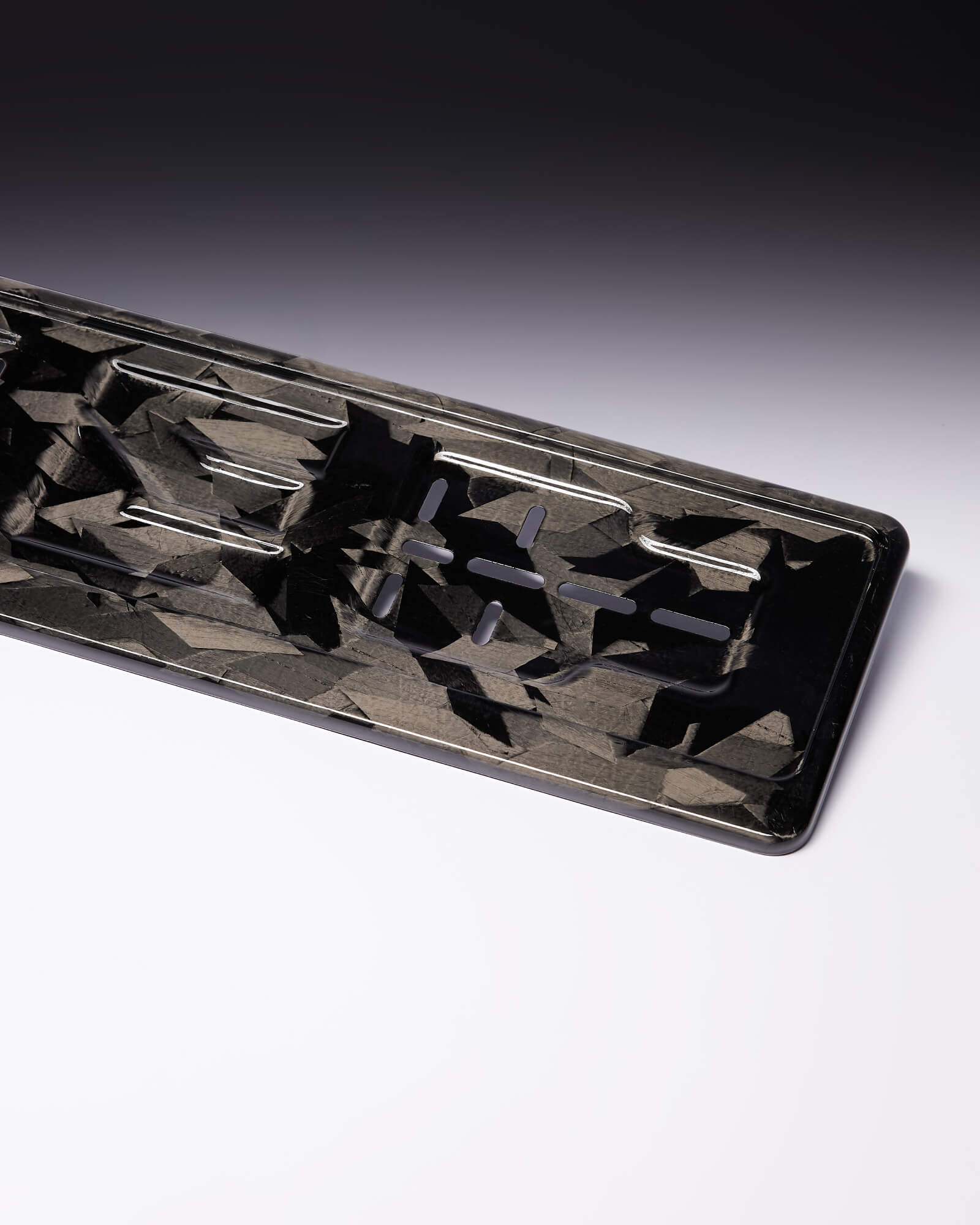 FORGE Raw — Carbon Frame